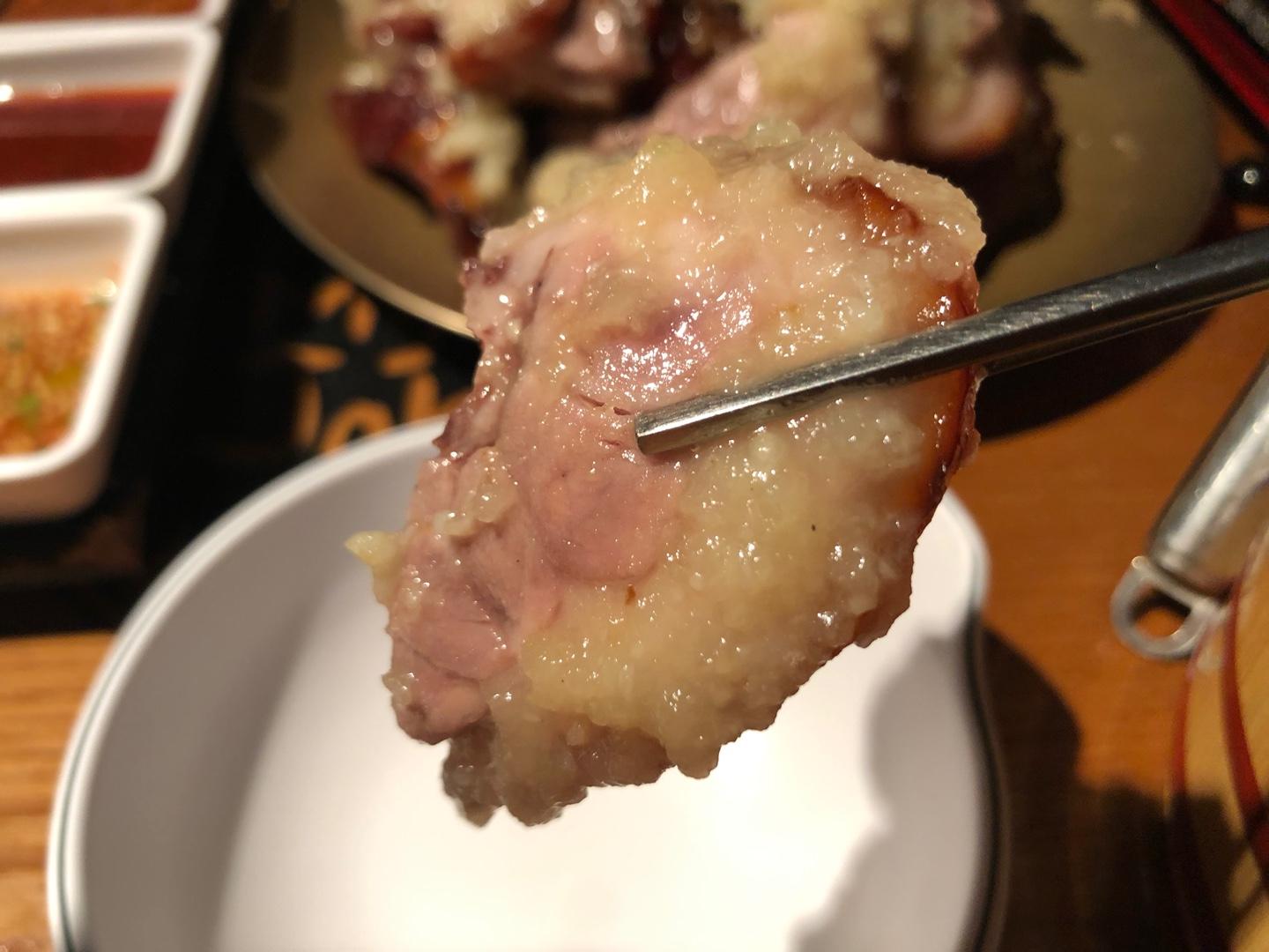 korea, seoul, hongdae, pork trotters, jokbal, korean food, review